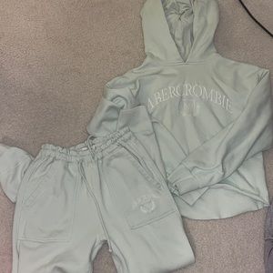 Abercrombie & Fitch Sweatpants & Hoodie Sweatset